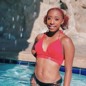 Meet your Posher, Mylia